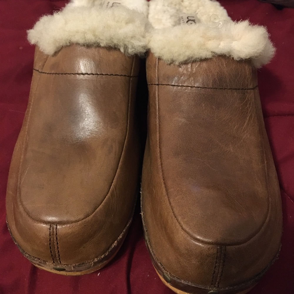 Ugg clogs